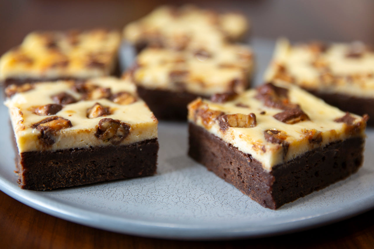 Snickers cheesecake brownies