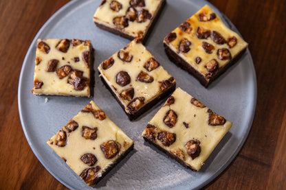 Snickers cheesecake brownies